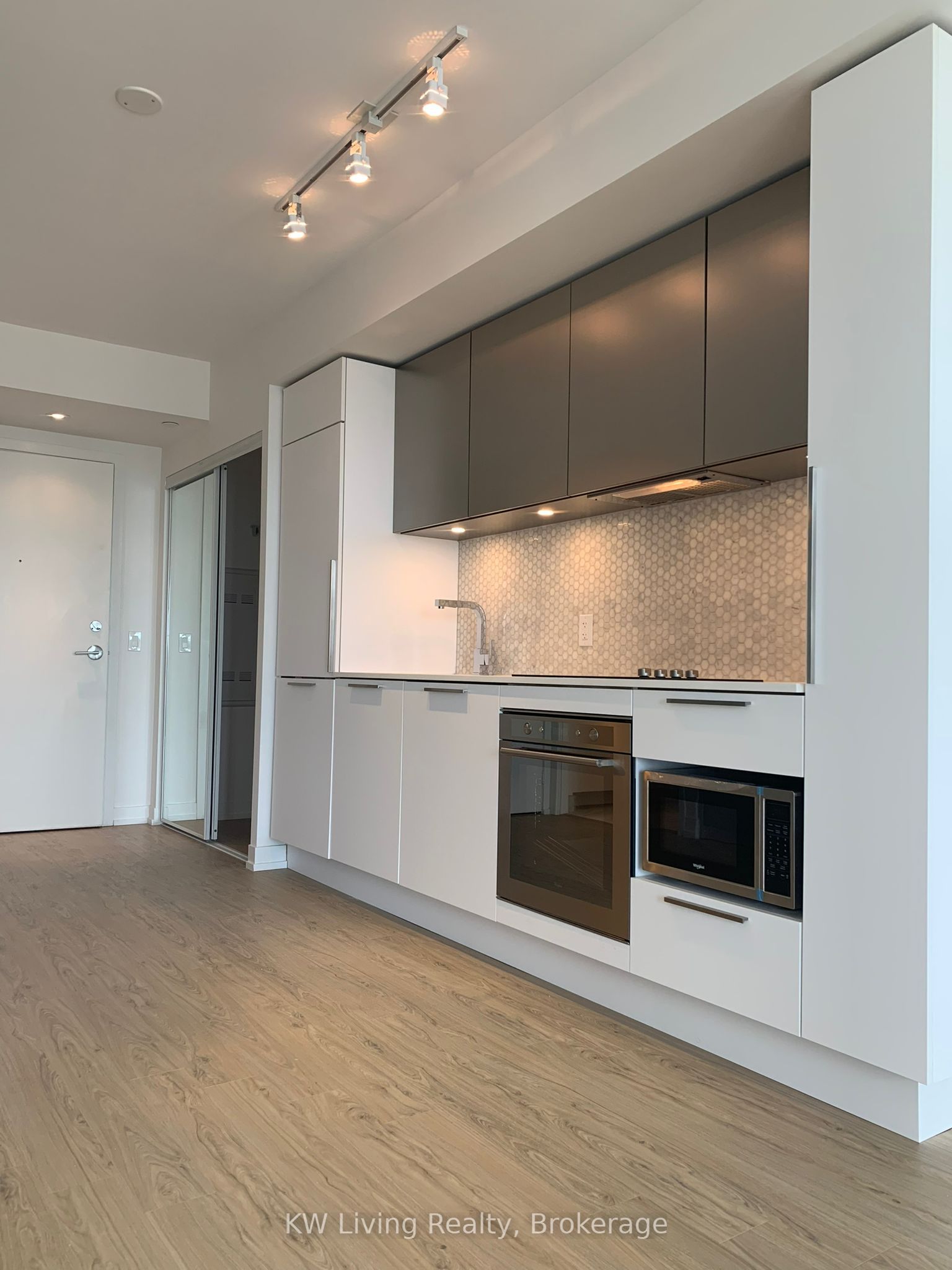 Additional image 4 of 4311-85 Wood Street, Toronto, ON, M4Y 0E8