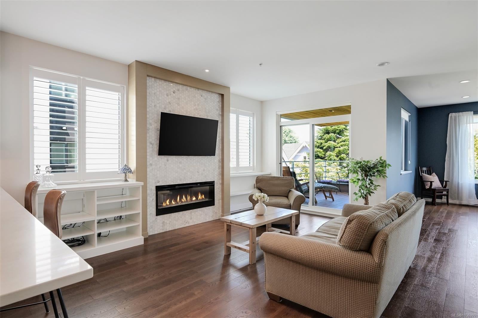 Additional image 4 of 302-1014 Park Boulevard, Victoria, BC, V8V 2T4