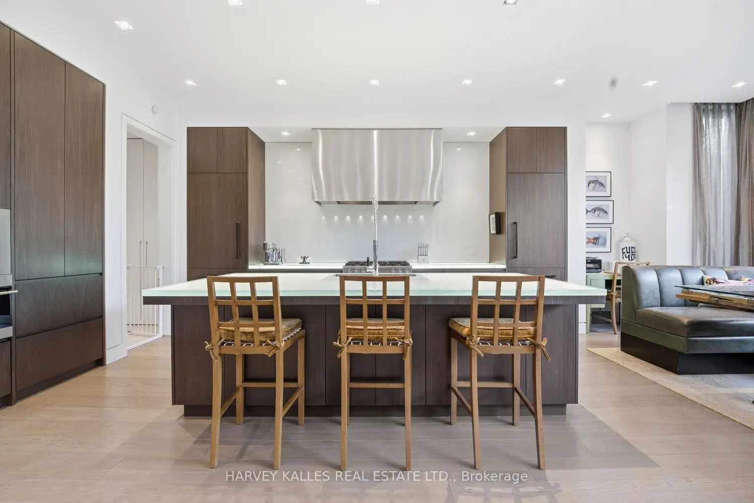 43 Hillholm Road photo 4