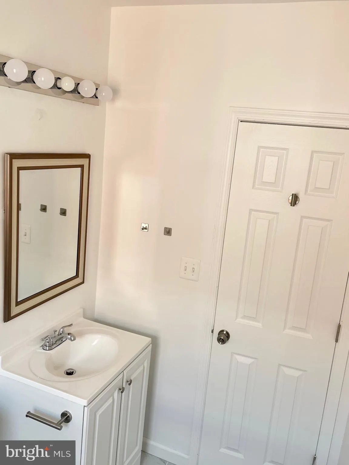 Additional image 11 of 1838 C Street SE Unit 2, Washington, DC 20003