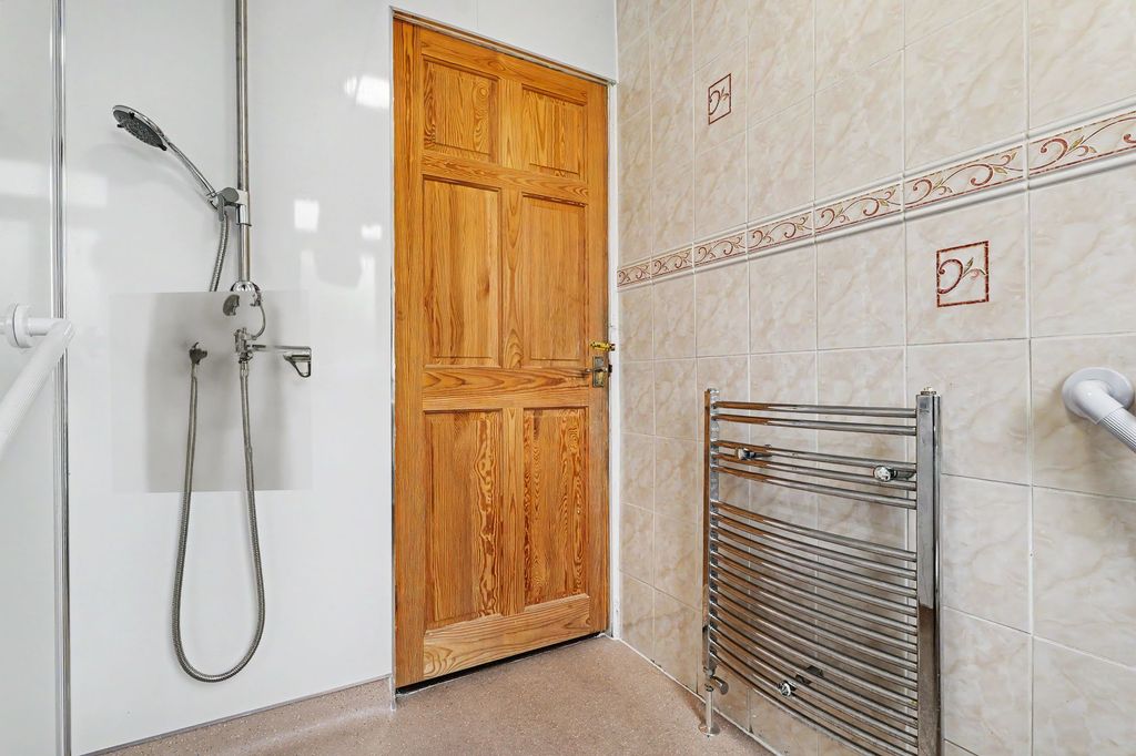 Additional image 15 of 2 bed flat for saleMuiryhall Street, Coatbridge ML5