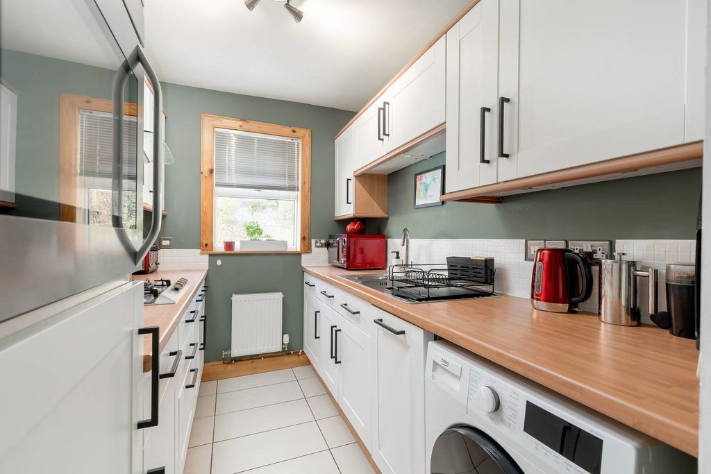 Additional image 6 of 2 bed flat for sale77/3 Kingsland Terrace, Rosetta Road, Peebles EH45