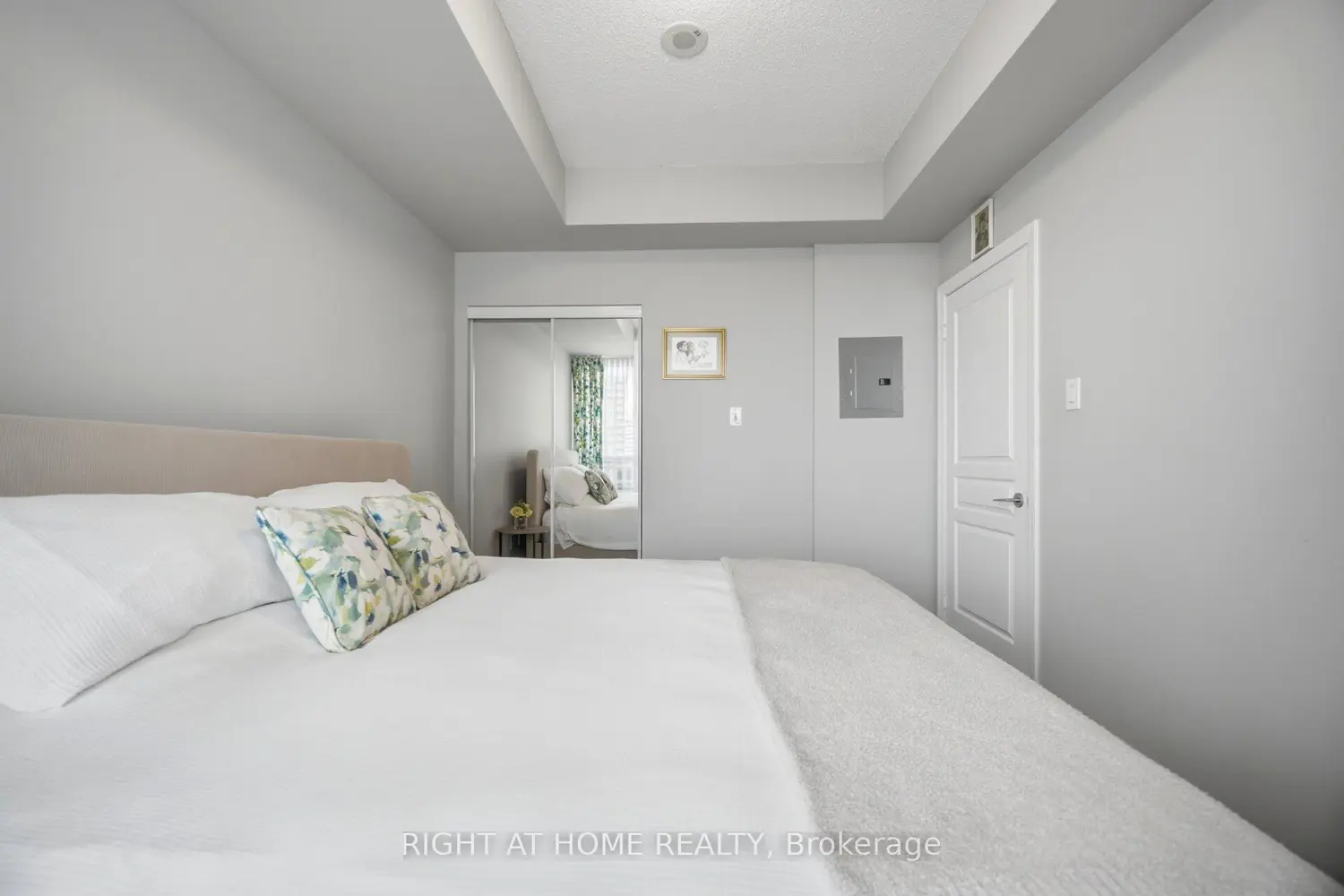 Additional image 7 of 3515 Kariya Drive 803