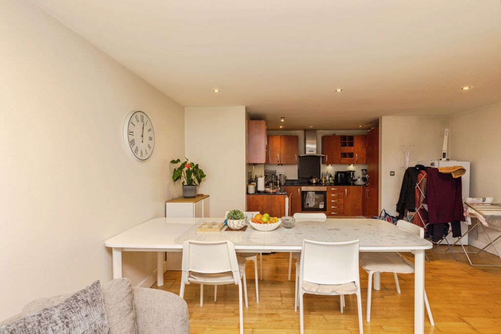 Additional image 3 of 2 bed flat for saleArmouries Way, Leeds LS10