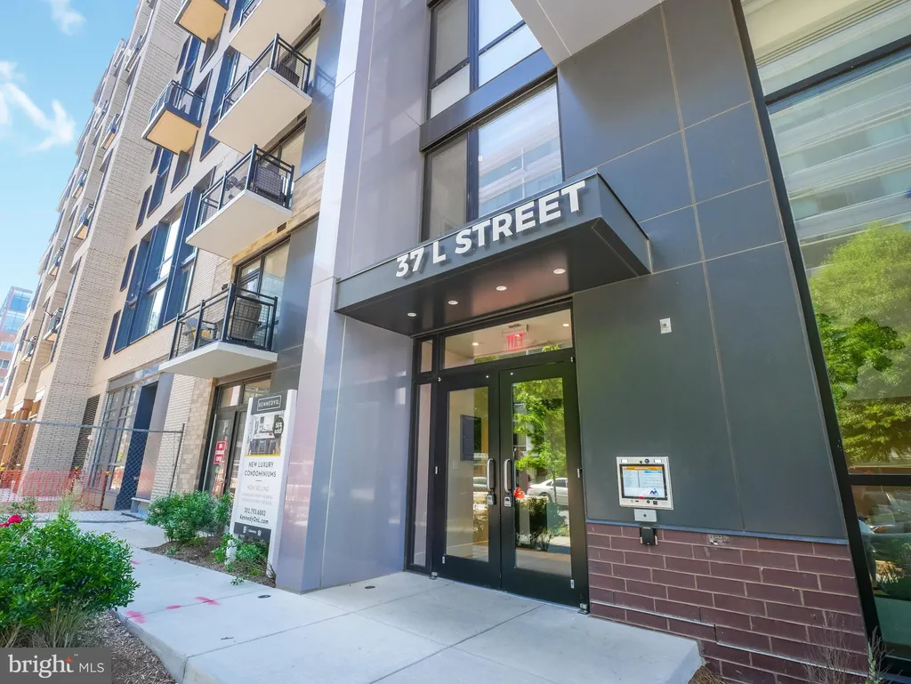 Additional image 27 of 37 L Street SE Unit 601, Washington, DC 20003