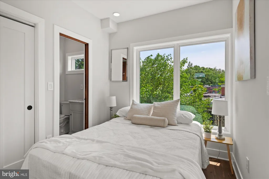 Additional image 16 of 1417 Maryland Avenue NE Unit 2, Washington, DC 20002