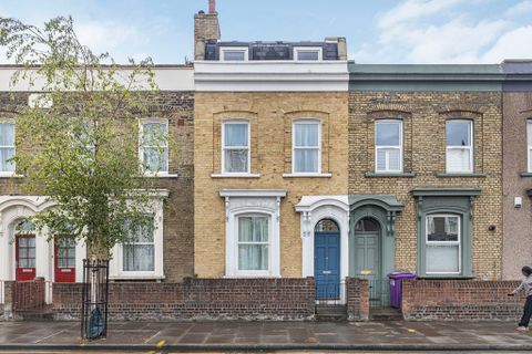 Roman Road, Bow E3