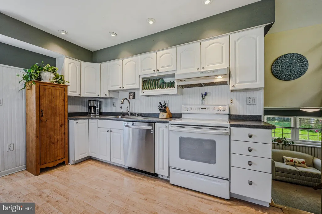 Additional image 12 of 881 Broadfield Drive, Newark, DE 19713