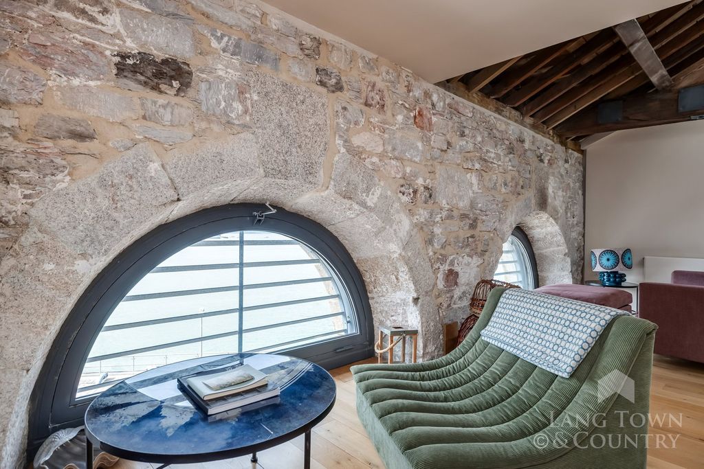 2 bed flat for saleThe Brewhouse, Royal William Yard, Stonehouse PL1 photo 5