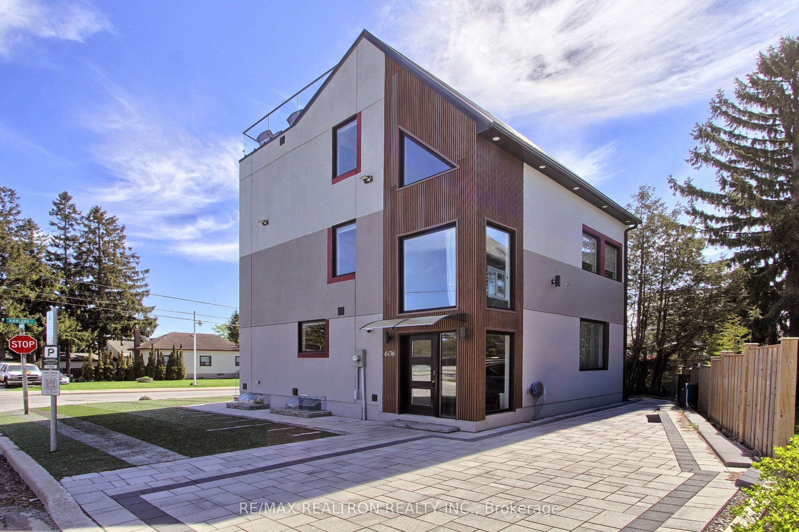 Additional image 3 of 606 Annland Street, Pickering, ON, L1W 1A7