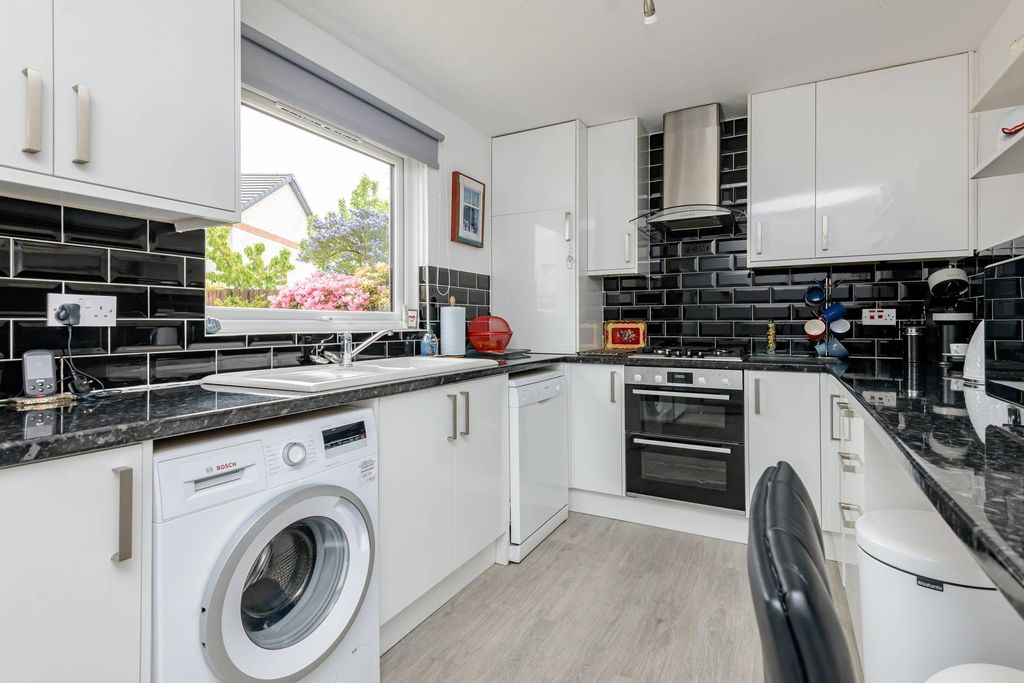 Additional image 14 of 3 bed detached house for sale65 Carnbee Park, Liberton, Edinburgh EH16
