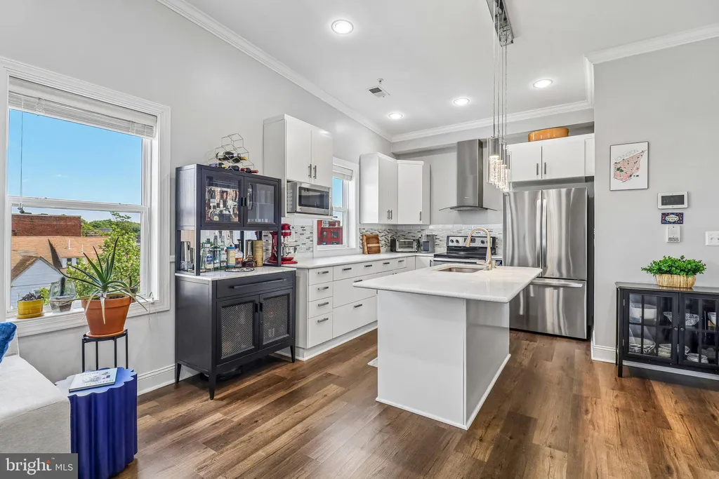 Additional image 17 of 233 S Street NE Unit 5, Washington, DC 20002