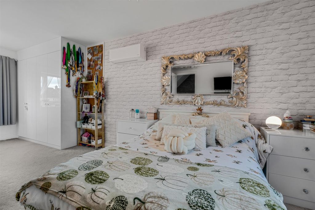 Additional image 22 of 4 bed detached house for saleSam Harrison Way, Northampton NN5