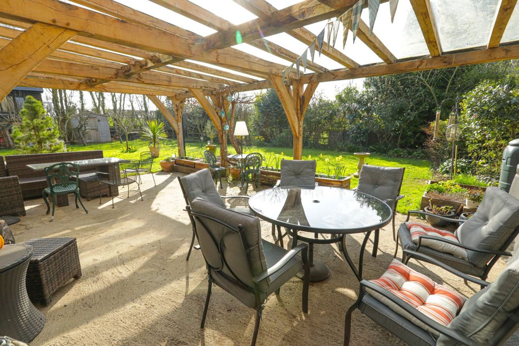 Additional image 18 of 5 bed semi-detached house for saleMonkton Street, Monkton, Ramsgate CT12