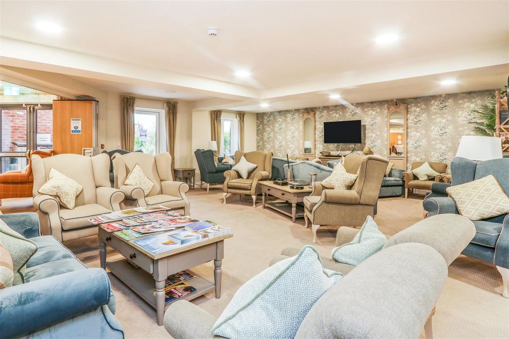 Additional image 15 of 1 bed flat for saleSaxon Gardens, Penn Street, Oakham, Rutland LE15