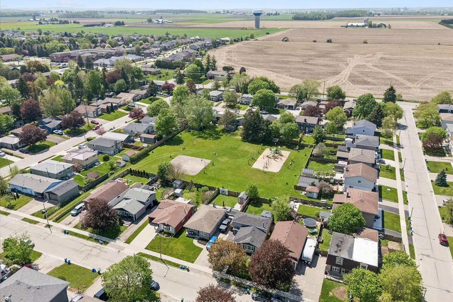 Additional image 18 of 34 Aspen Crescent