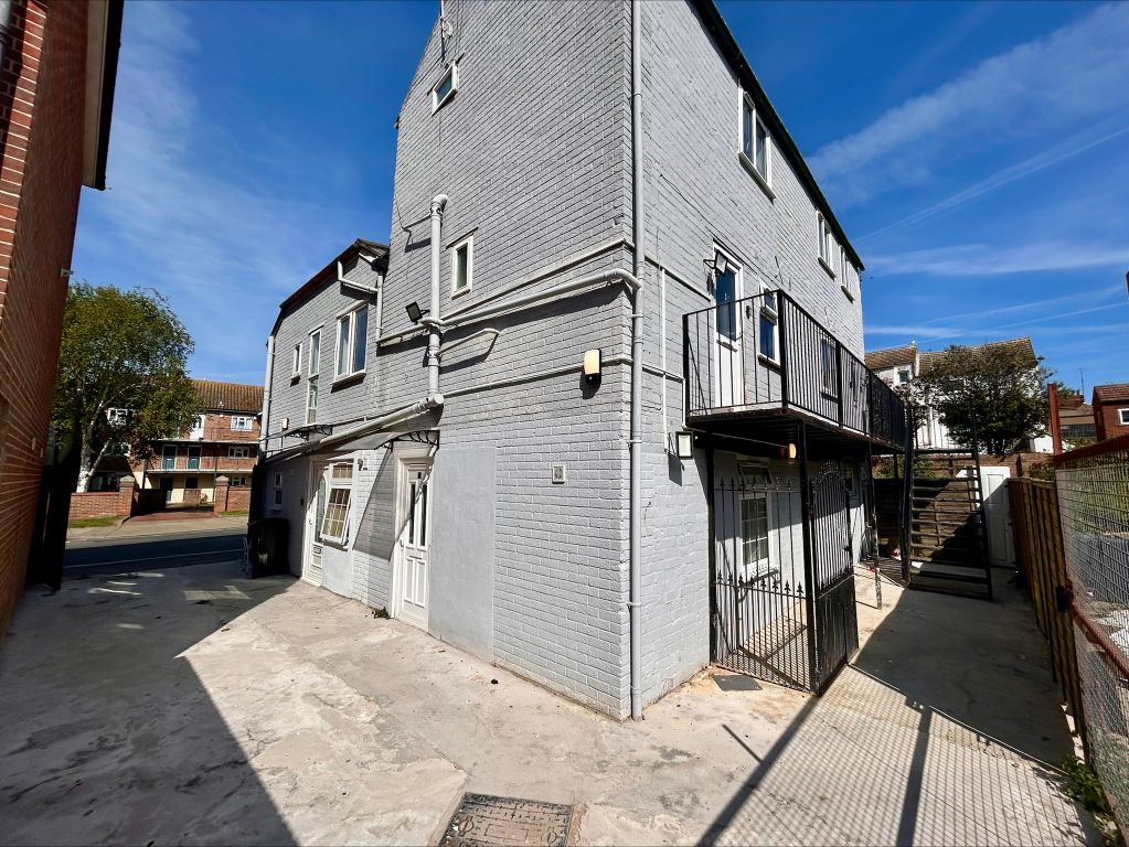 Additional image 3 of 7 bed flat for saleKing Street, Great Yarmouth NR30