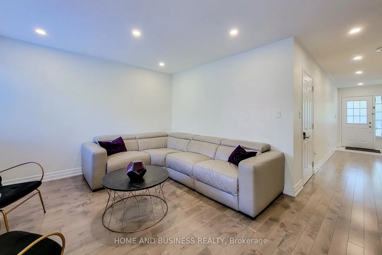 Additional image 4 of 2374 Baintree Crescent