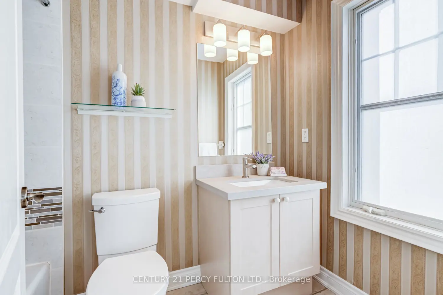 Additional image 13 of 1295 Wharf Street 3