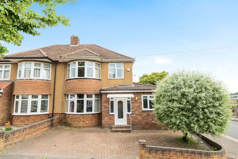 Winchester Road, Northwood HA6