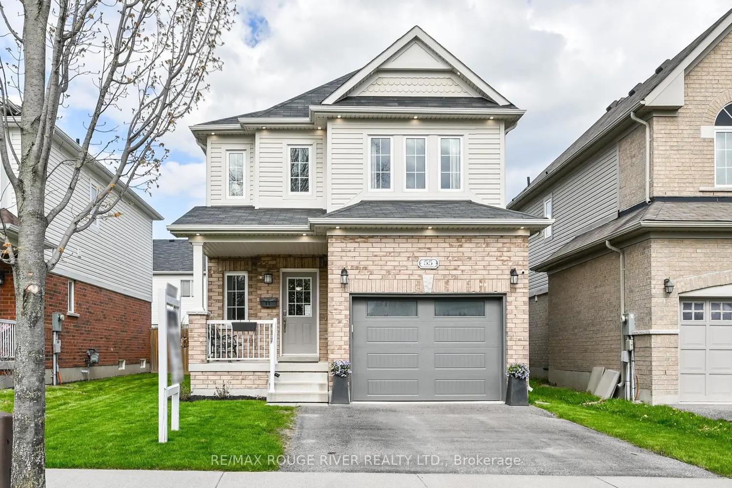 55 Redfern Crescent photo 3