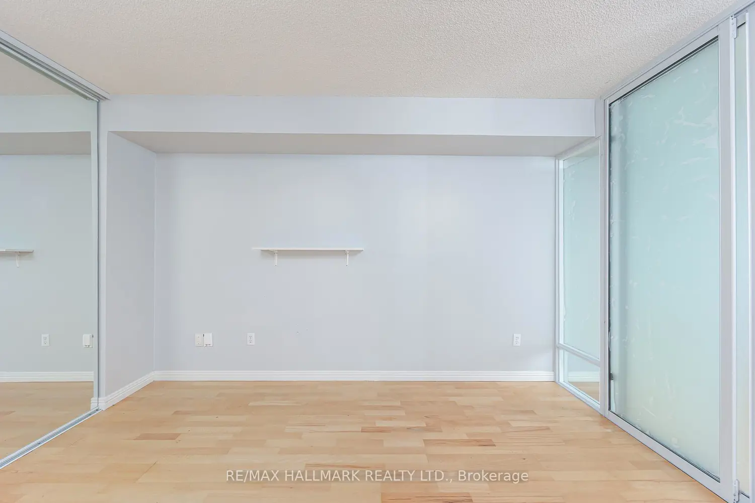 Additional image 2 of 942 Yonge Street 506