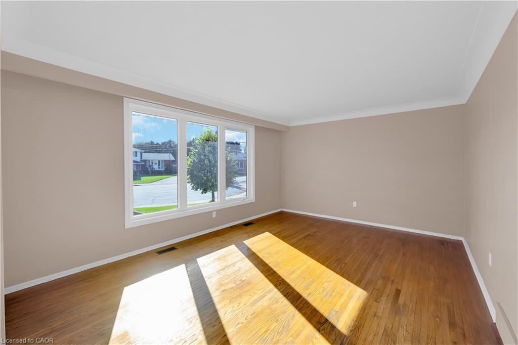 Additional image 3 of 112 Purdy Crescent, Hamilton, ON, L9A 3B3