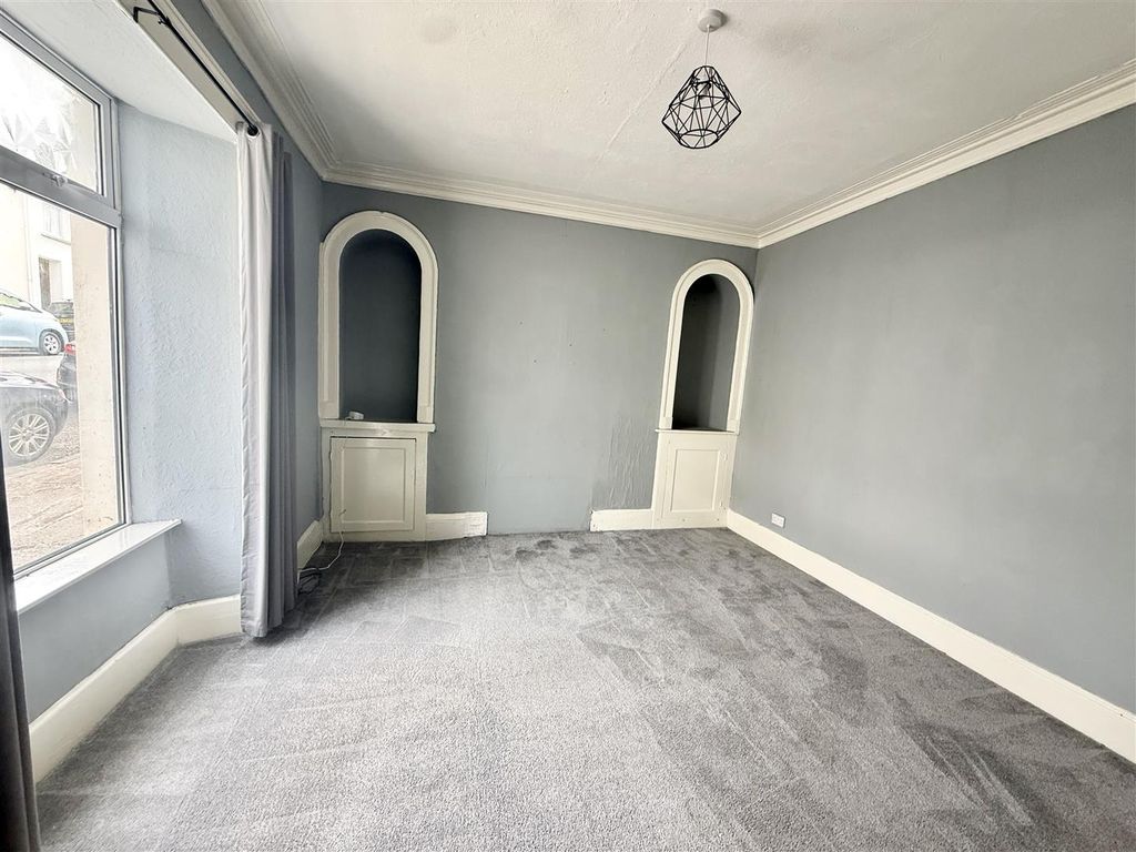 Additional image 4 of 3 bed property to rentLaws Street, Pembroke Dock SA72