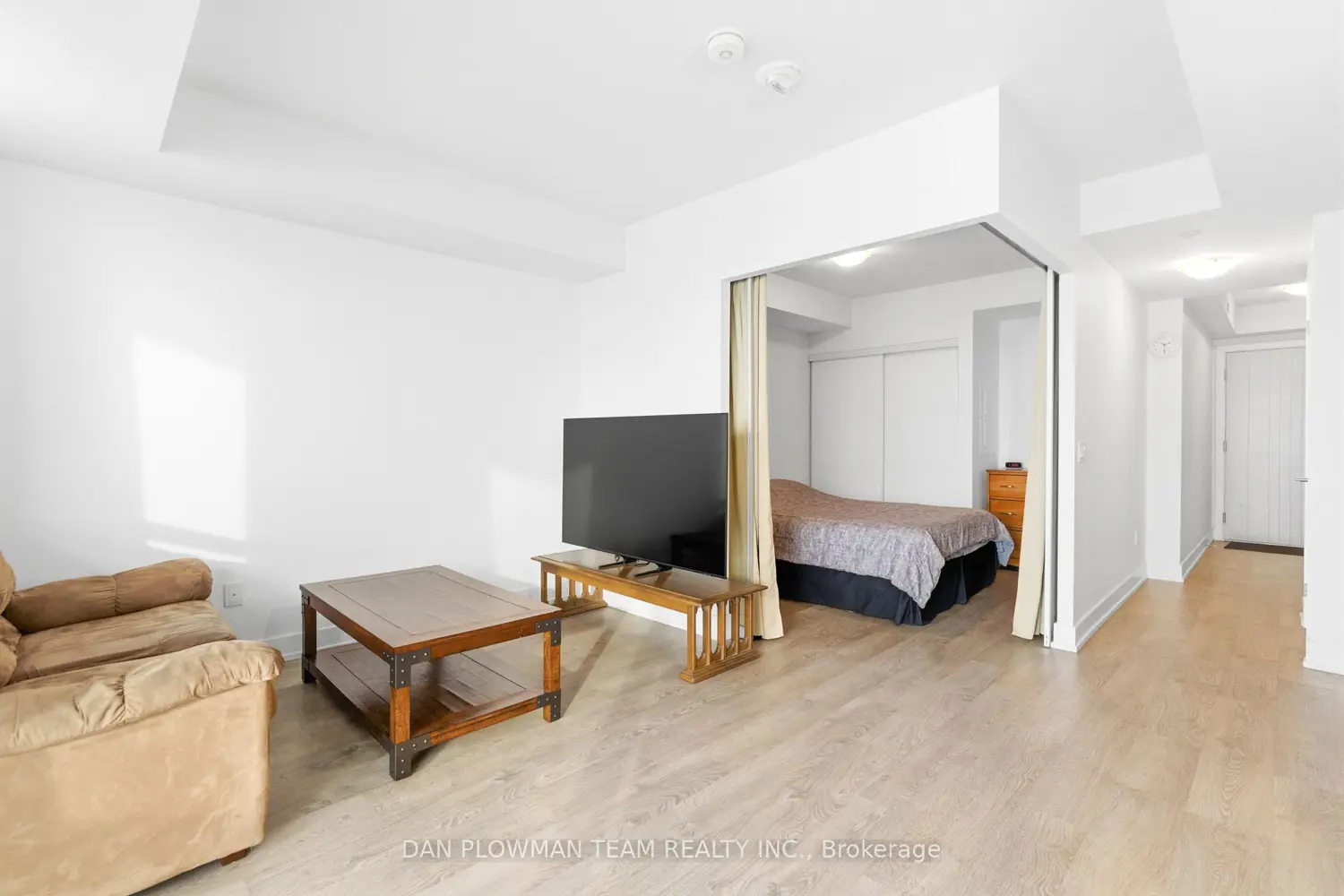 Additional image 5 of 2550 Simcoe Street 1121