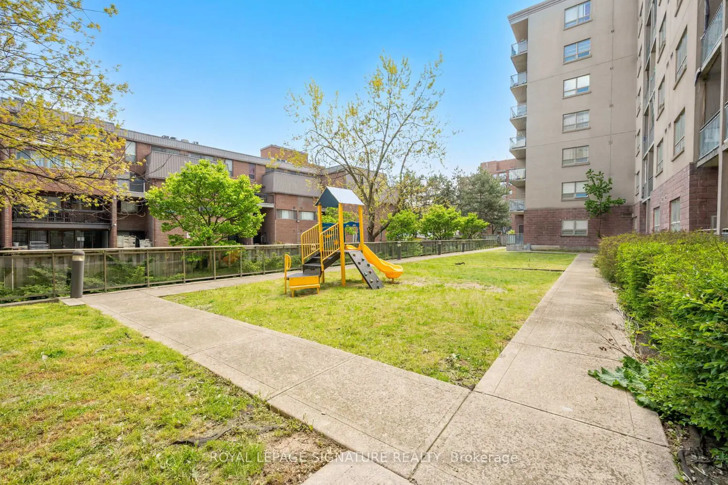 Additional image 16 of 7405 Goreway Drive 104