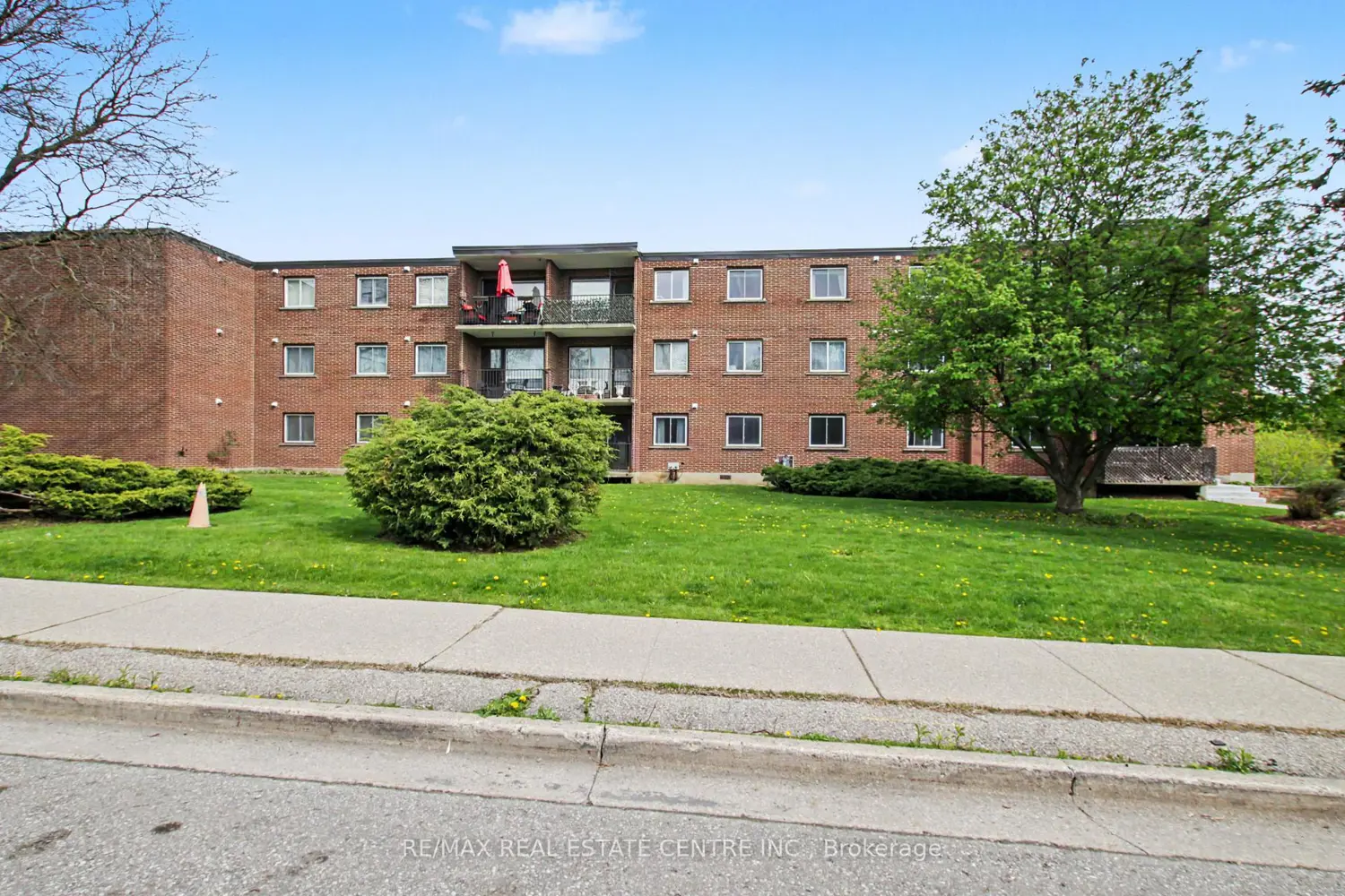 Additional image 2 of 4 Avalon Place 105