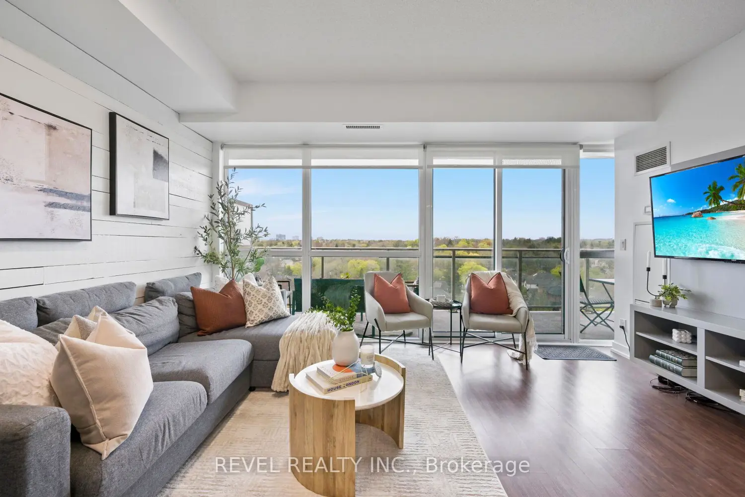 5101 Dundas Street 801 photo 3