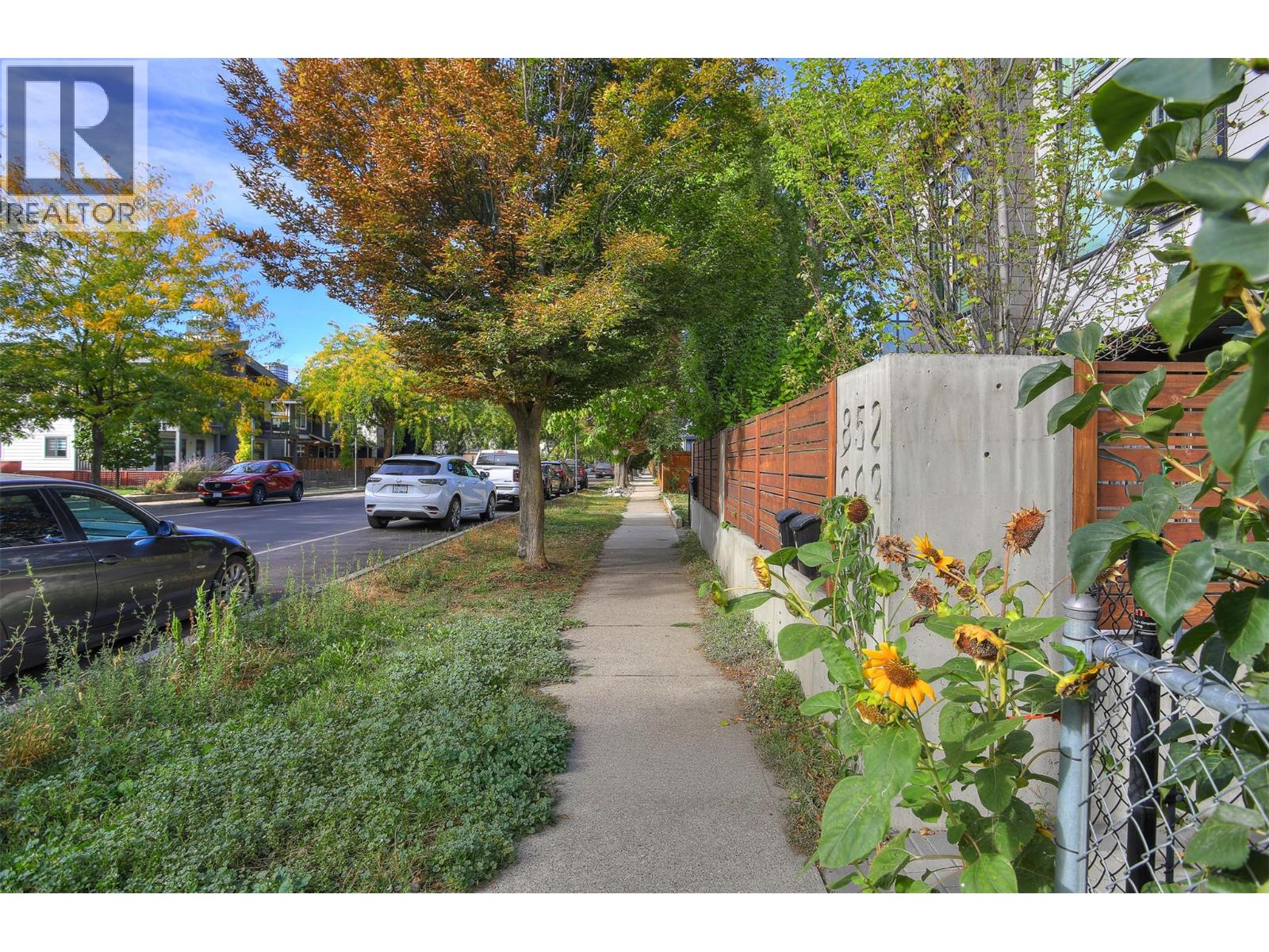 Additional image 6 of 2-852 Stockwell Avenue, Kelowna, BC, V1Y6V9