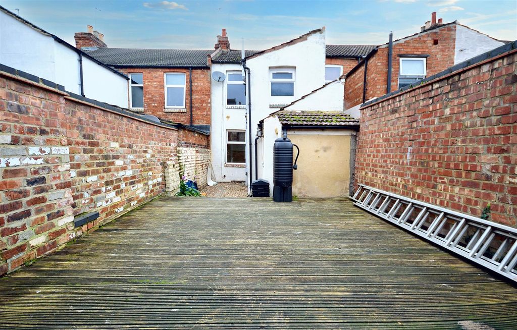 Additional image 15 of 2 bed terraced house to rentSalisbury Street, Northampton NN2