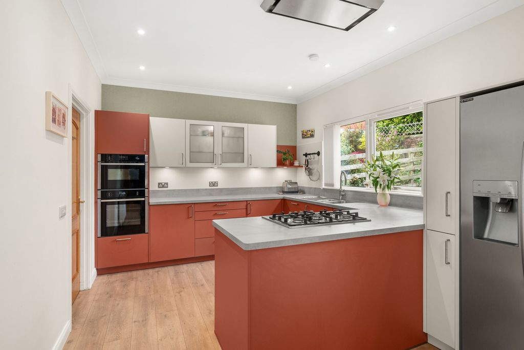 Additional image 4 of 5 bed detached house for sale27 Ballinard Gardens, Broughty Ferry DD5