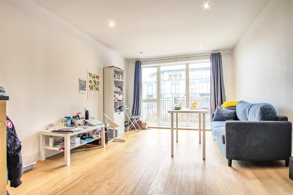 Additional image 3 of 1 bed flat for saleKingsley Walk, Cambridge CB5