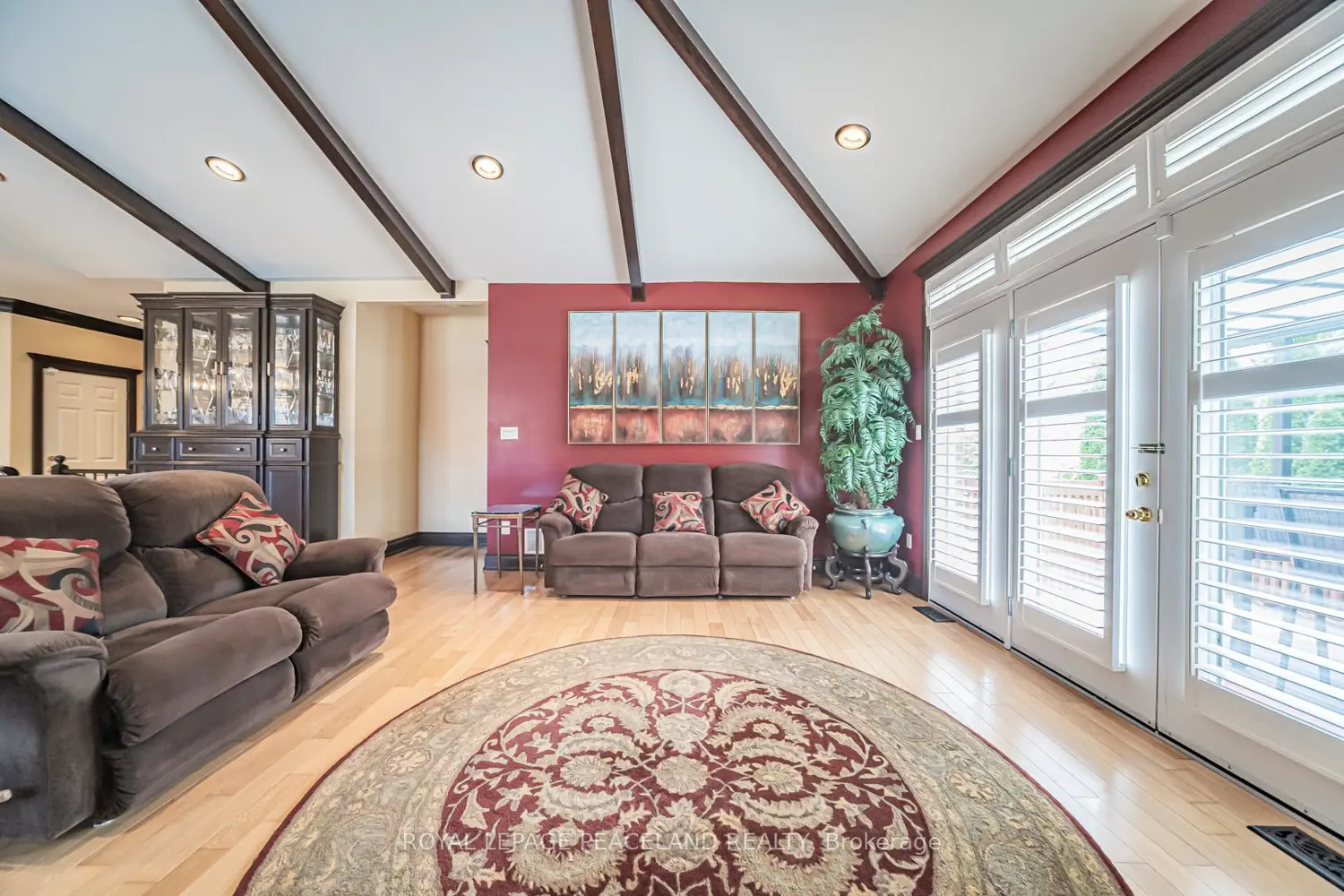 Additional image 7 of 5595 Drummond Road 11