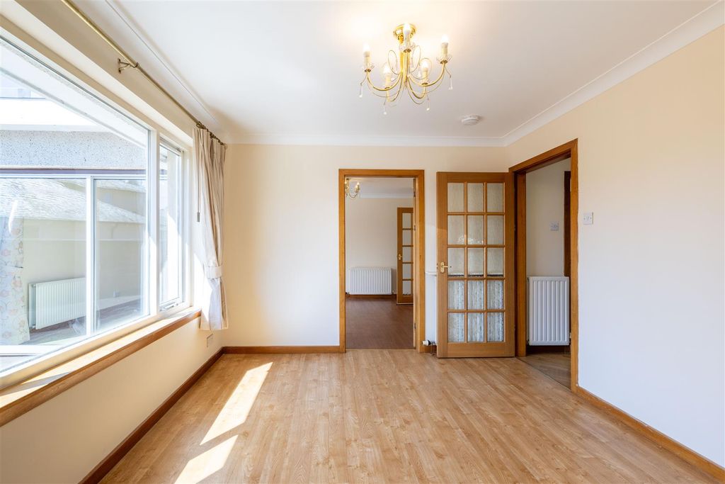 Additional image 5 of 4 bed detached bungalow to rentHeughfield Road, Bridge Of Earn PH2
