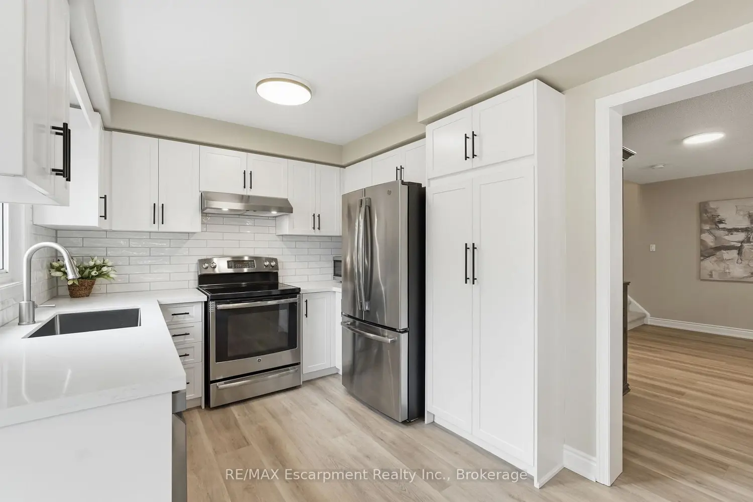 Additional image 8 of 2124 Glenhampton Road
