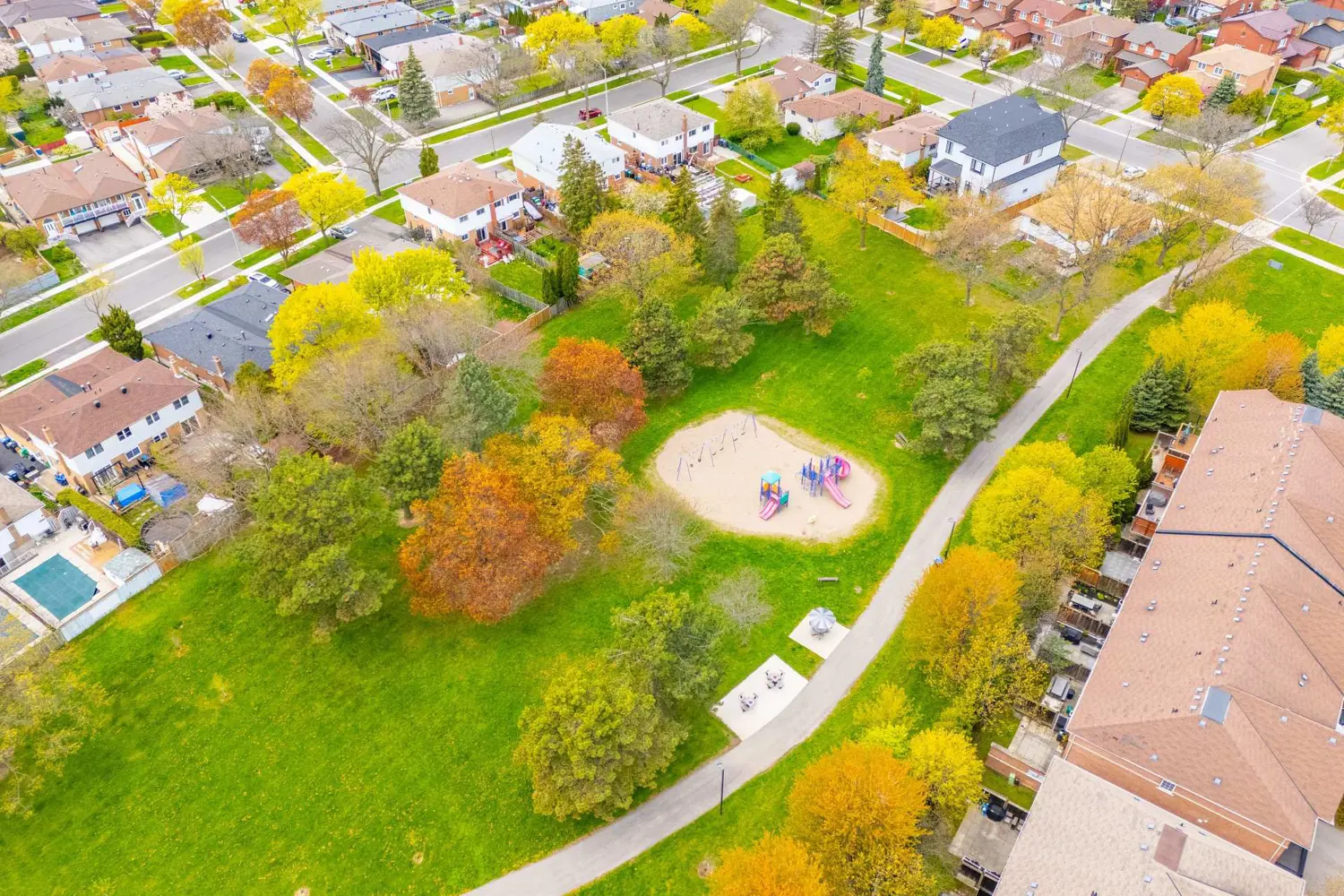 Additional image 15 of 230 Paisley Boulevard 26