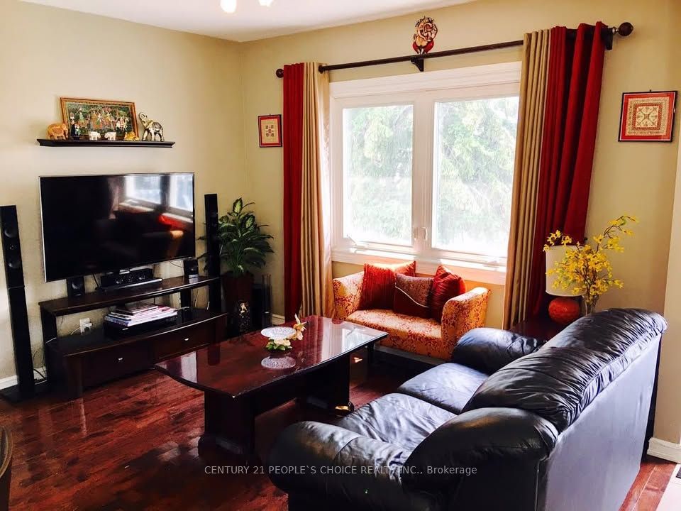 Additional image 3 of 579 Northcliffe Boulevard E, Toronto, ON, M6E 3L6