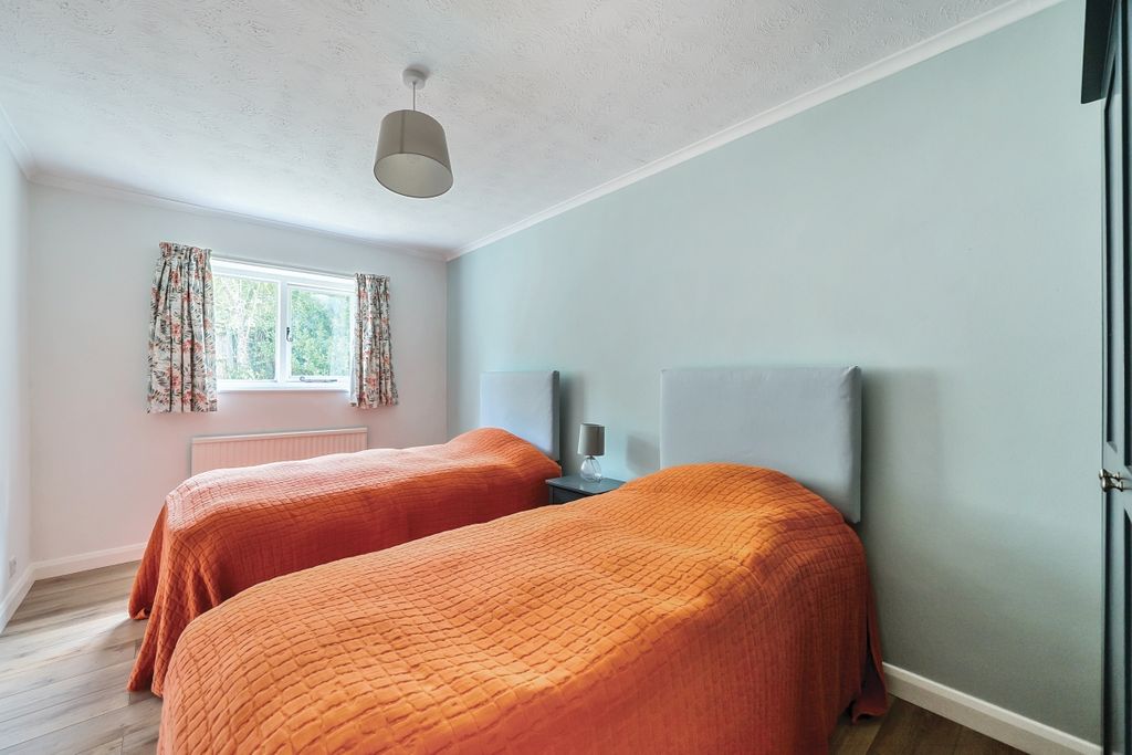 Additional image 12 of 3 bed barn conversion to rentEmms Lane, Brooks Green, Horsham RH13