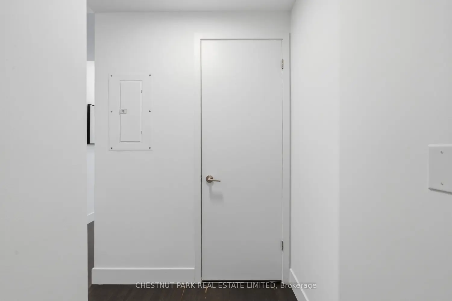 39 Sherbourne Street 301 photo 3