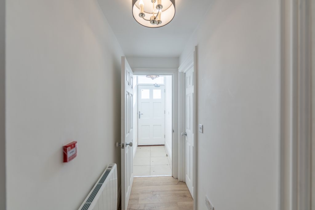 Additional image 4 of 2 bed flat to rentClaremont Crescent, Weston-Super-Mare BS23
