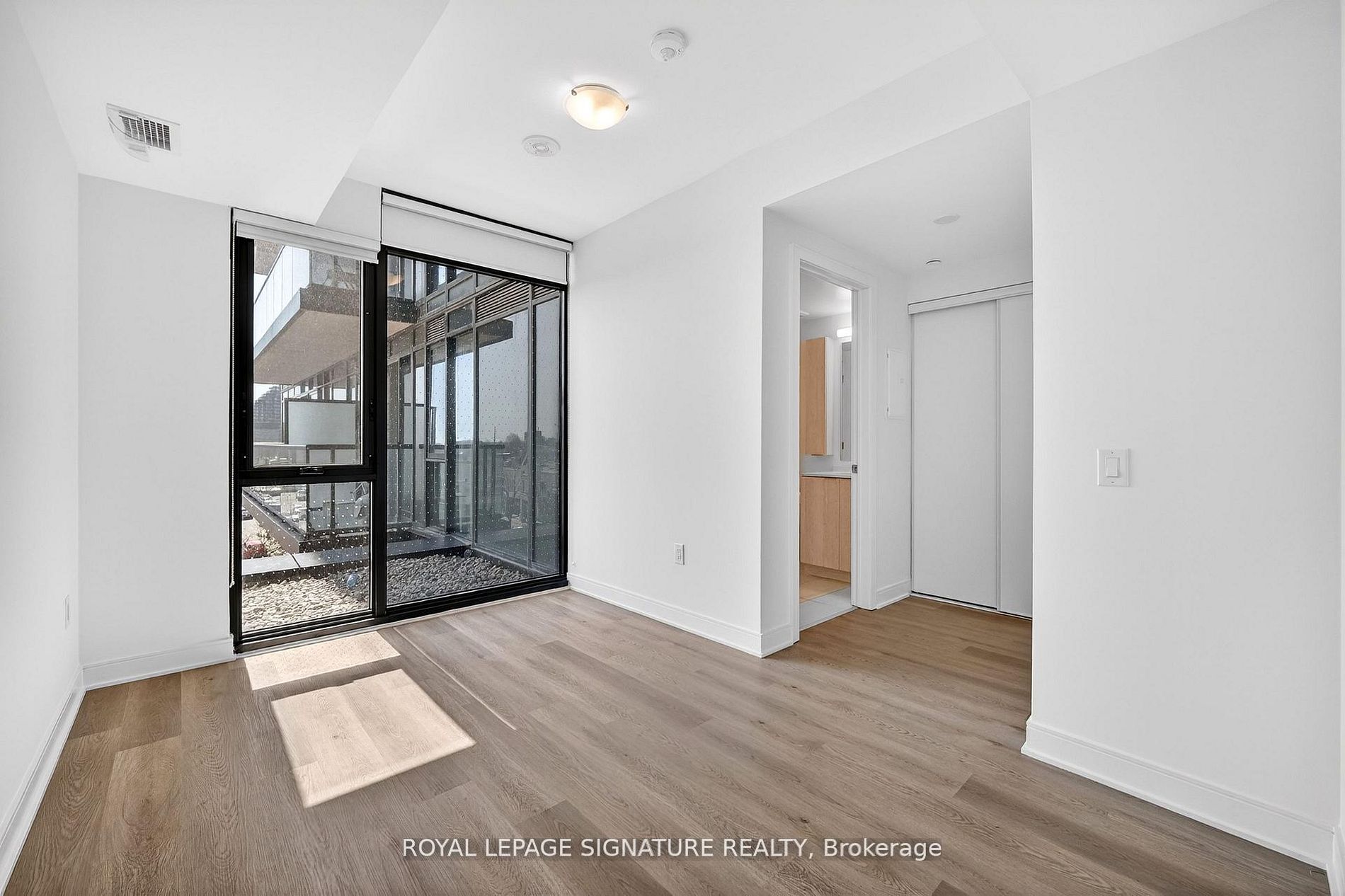 Additional image 5 of 326-86 Dundas Street E, Mississauga, ON, L5A 0B1