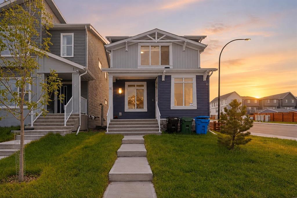 10 Lucas Close NW, Calgary, AB, T3P1Z5