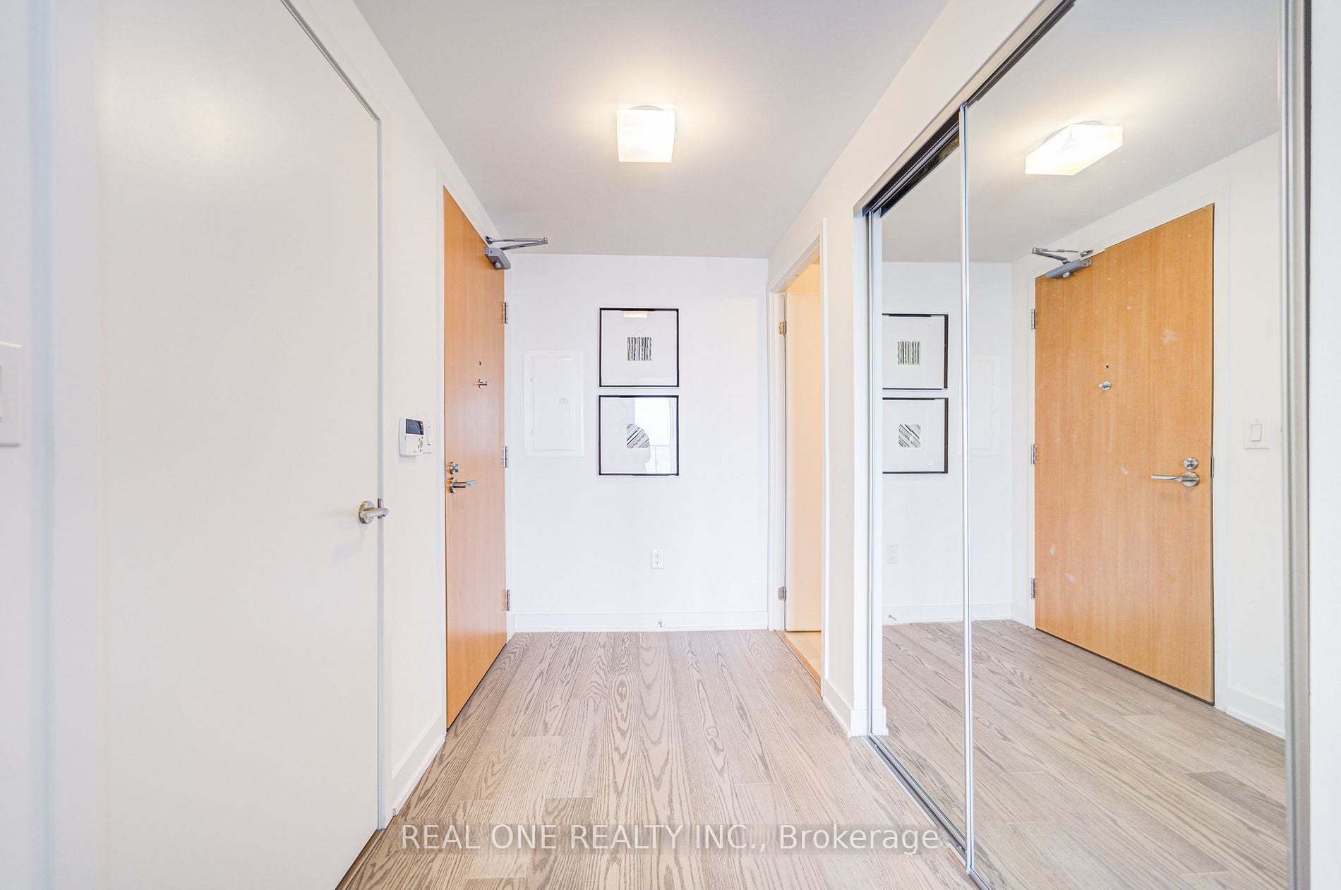 Additional image 6 of 5407-11 Wellesley Street W, Toronto, ON, M4Y 0G4