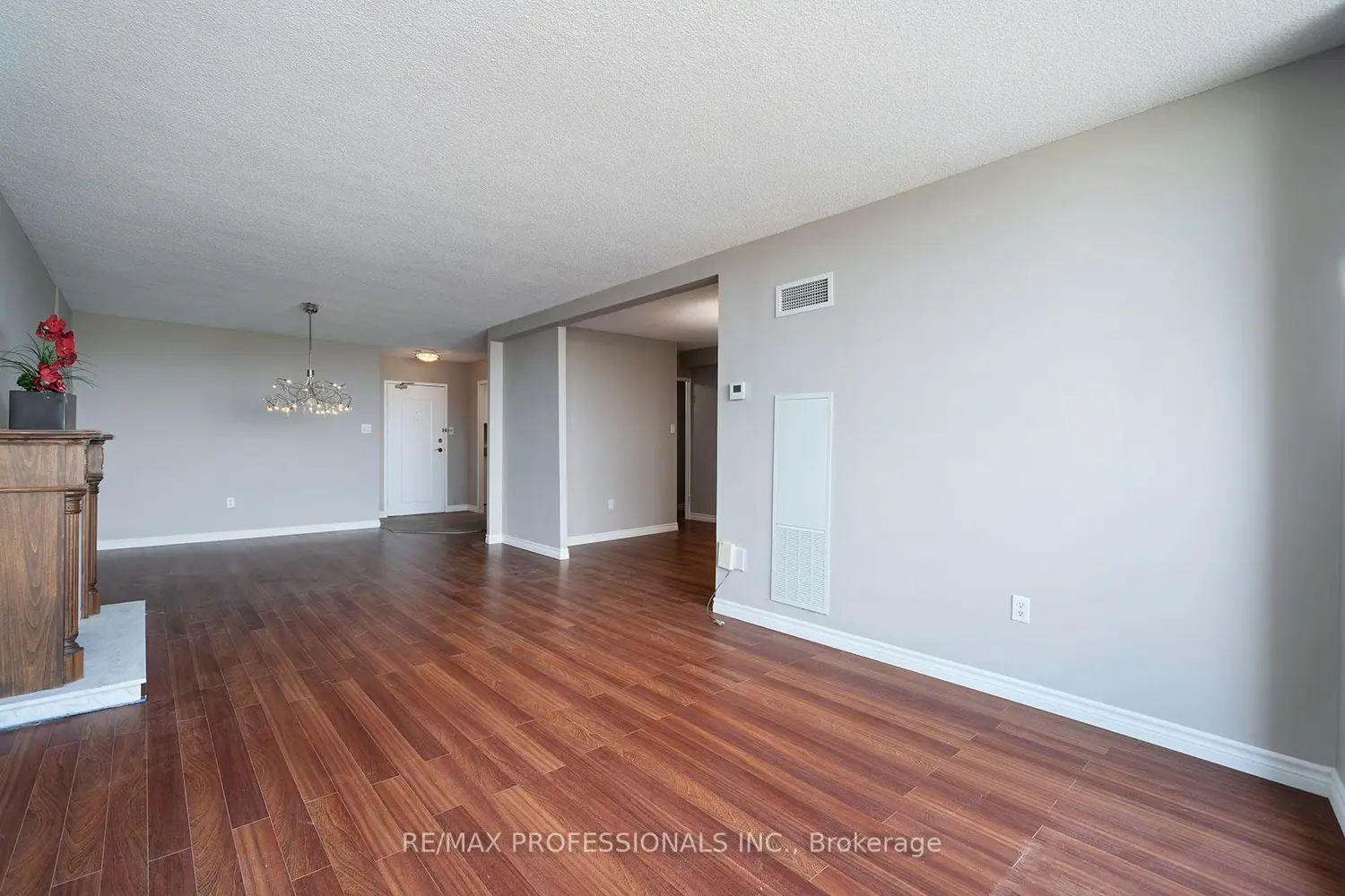 Additional image 4 of 812 Burnhamthorpe Road 1504
