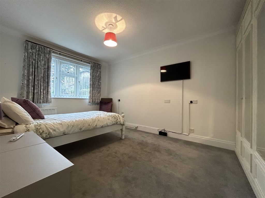 Additional image 10 of 1 bed flat for saleSt. Johns Road, Sevenoaks TN13