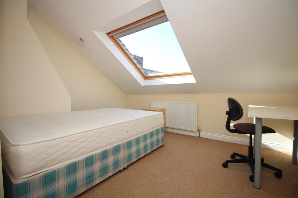 Additional image 16 of 6 bed maisonette to rentHolmwood Grove, Jesmond, Newcastle Upon Tyne NE2